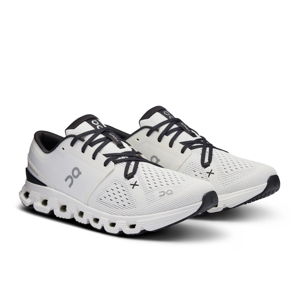 On cloud running women cloud x 4 (size 8)